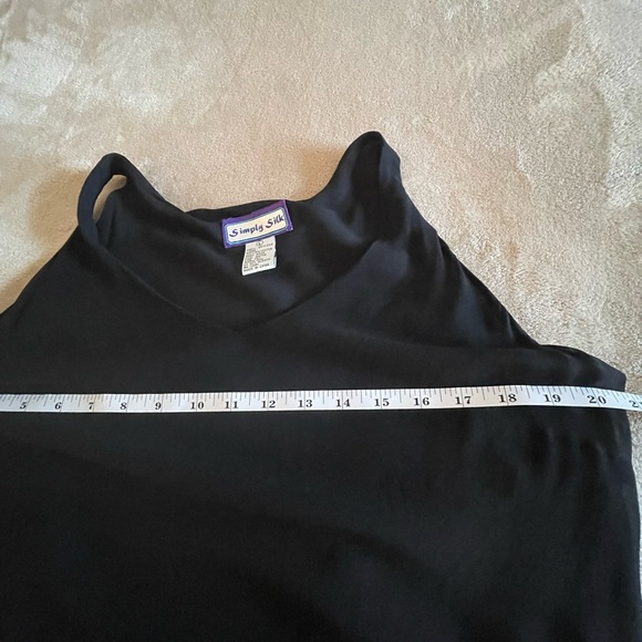 Woman’s Black 100% Silk Flowy Lined Dress Size L - Picture 7 of 9